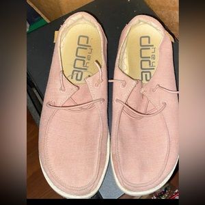 Girls size 4 hey dudes